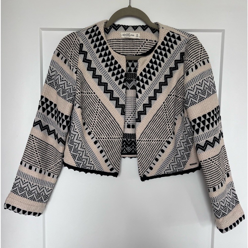 A+F cropped blazer size M